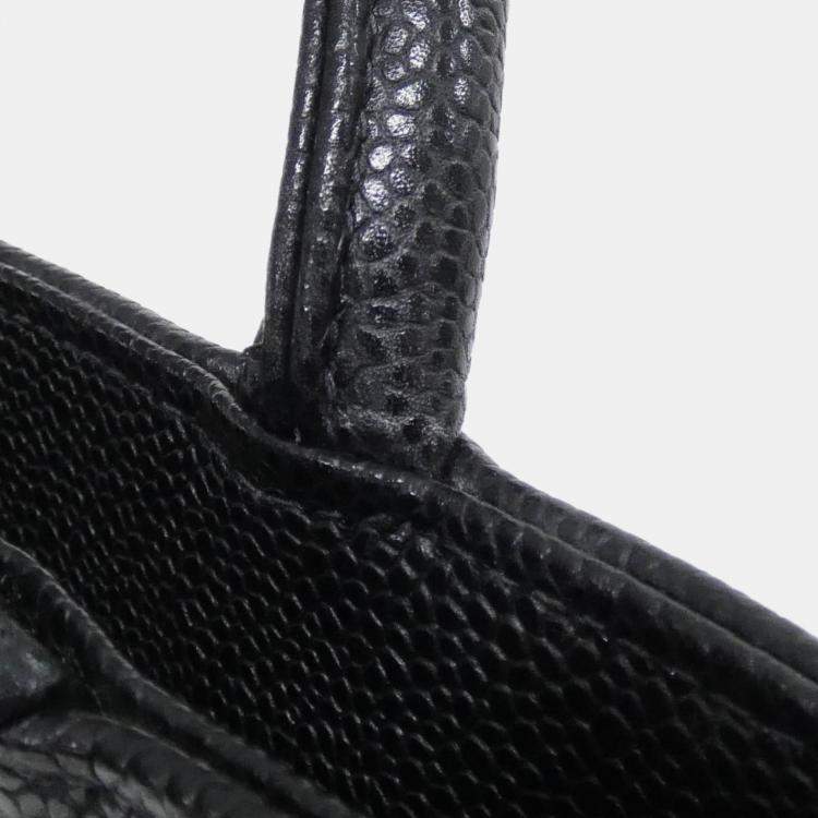 مملوكة مسبقًا Chanel Black Handbag