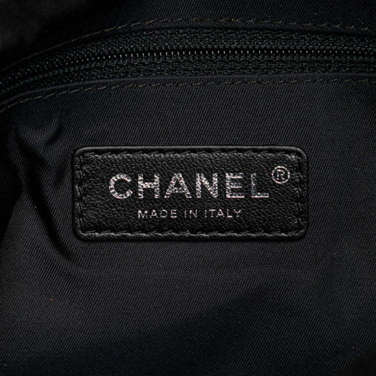 Pre Owned Chanel Airline Messenger Multicolor Blue Nylon Shoulder Bag