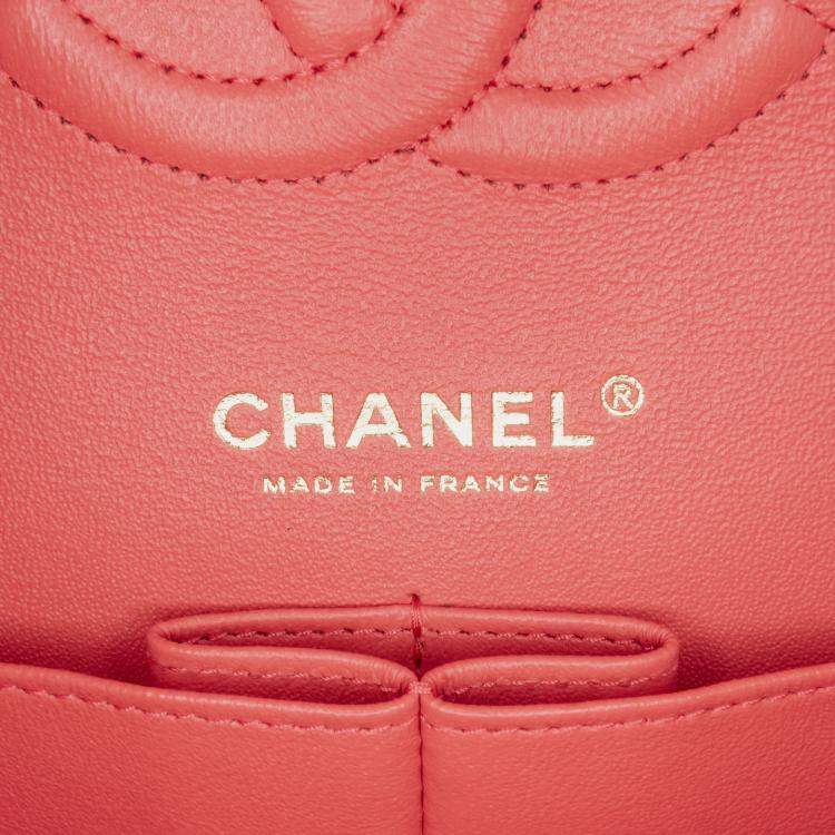 Pre Owned Chanel Red Medium Classic Chevron Lambskin Double Flap