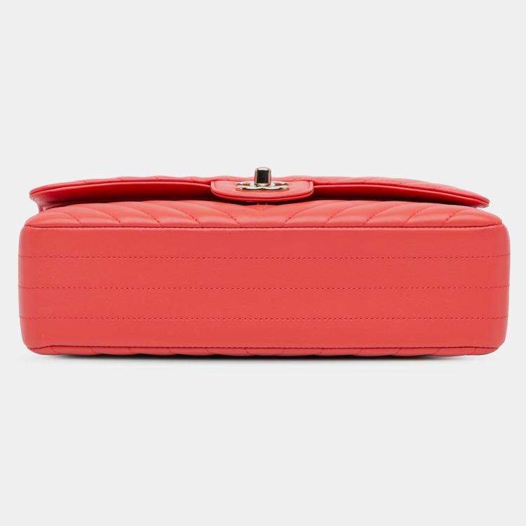 Pre Owned Chanel Red Medium Classic Chevron Lambskin Double Flap