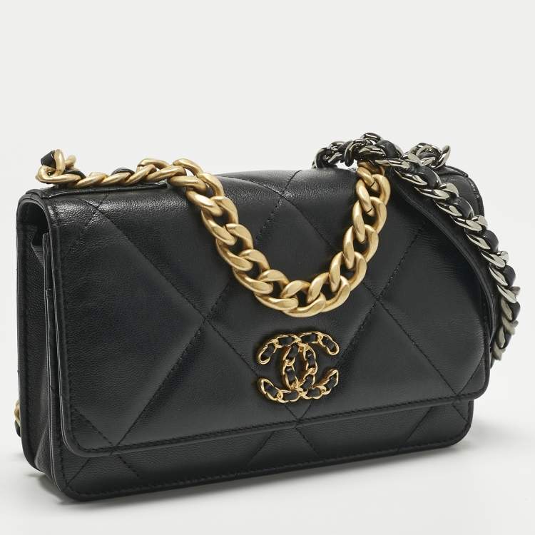 Pre Owned Chanel Black Quilted Leather 19 Flap Wallet on Chain