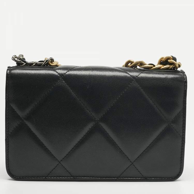 Pre Owned Chanel Black Quilted Leather 19 Flap Wallet on Chain
