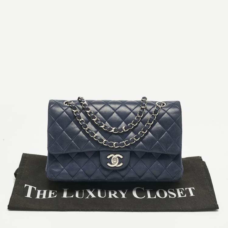 Pre Owned Chanel Navy Blue Quilted Leather Medium Classic Double Flap Bag