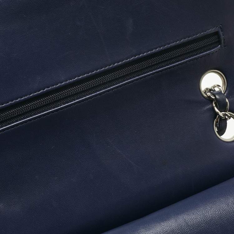 Pre Owned Chanel Navy Blue Quilted Leather Medium Classic Double Flap Bag