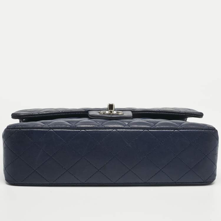 Pre Owned Chanel Navy Blue Quilted Leather Medium Classic Double Flap Bag