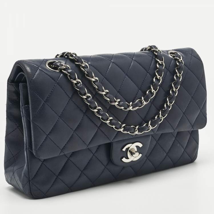 Pre Owned Chanel Navy Blue Quilted Leather Medium Classic Double Flap Bag
