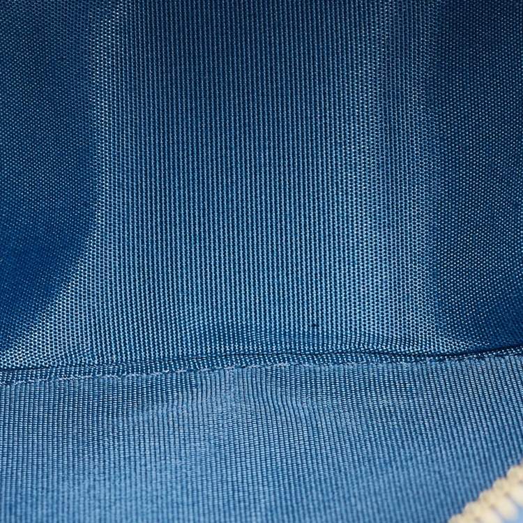 Pre Owned Chanel Blue Quilted Leather Ribbon Round Chain Clutch