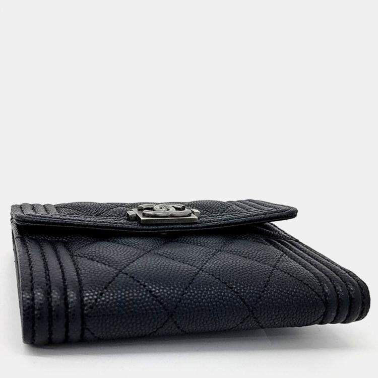 Pre Owned Chanel Black Leather Caviar Boy Bifold Wallet
