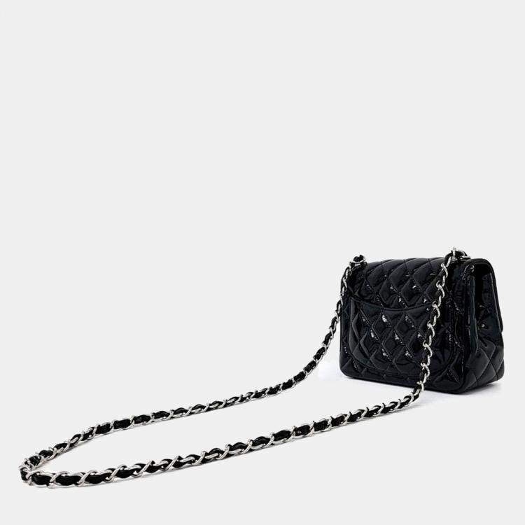 Pre Owned Chanel Black Patent Leather Patent Petit Sac Crossbody Bag