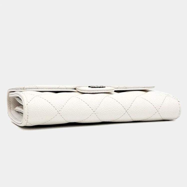 Pre Owned Chanel White Caviar Leather Caviar Medium Wallet