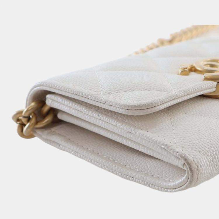 Pre Owned Chanel White Quilted Caviar Card Holder on Chain