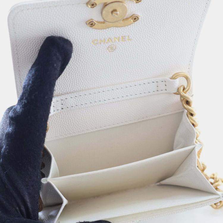 Pre Owned Chanel White Quilted Caviar Card Holder on Chain