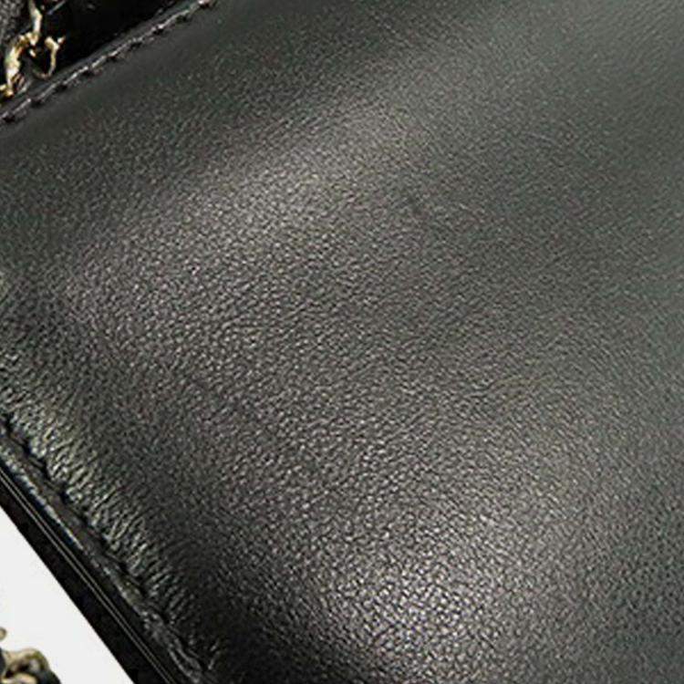 Pre Owned Chanel Black CC Stitched Lambskin Clutch With Chain