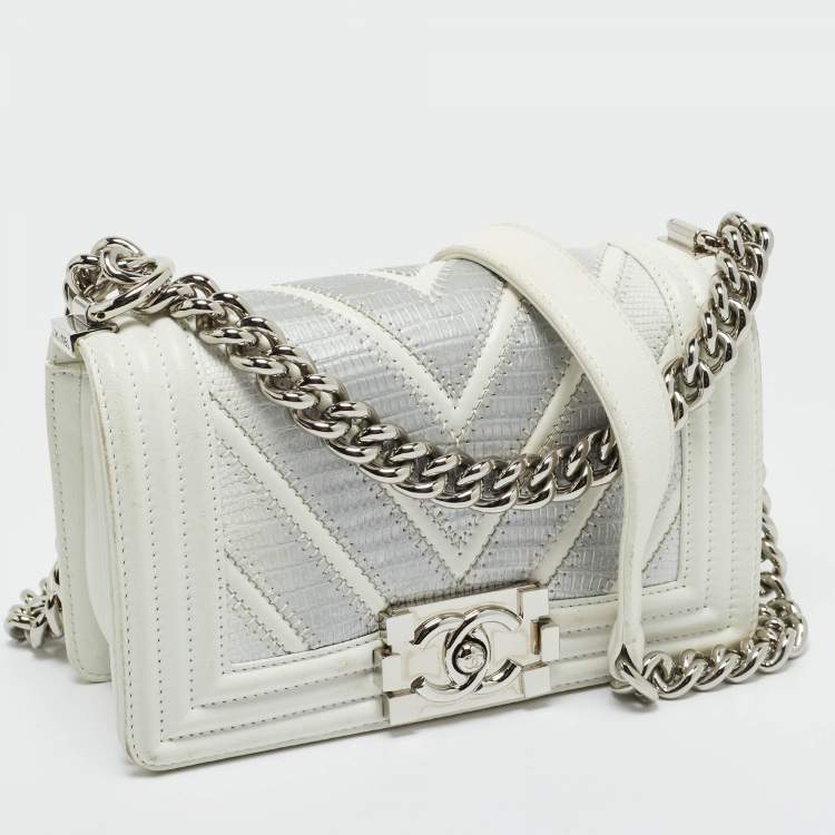Pre Owned Chanel White/Grey Chevron Lizard and Leather Small Boy Flap Bag