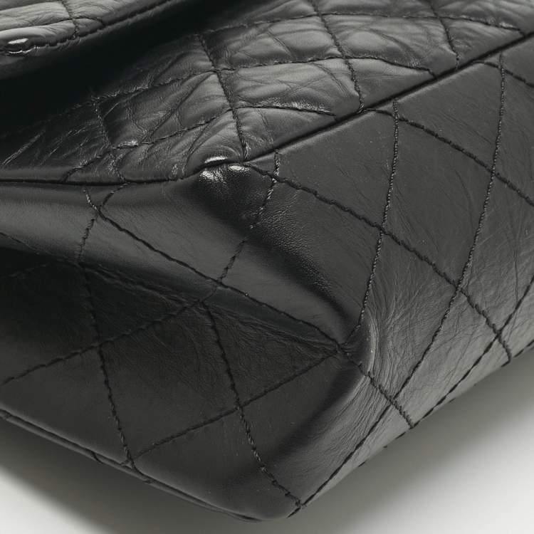 مملوكة مسبقًا Chanel Black Quilted Aged Leather Classic 226 Reissue 2.55 Flap Bag