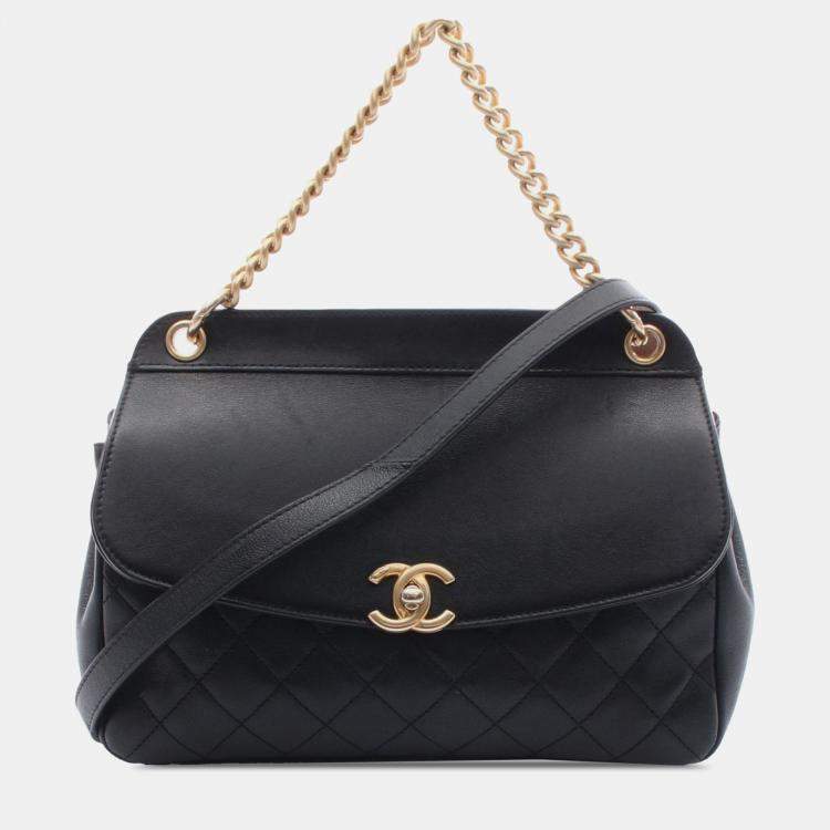 Pre Owned Chanel Black Quilted Lambskin Curved Flap