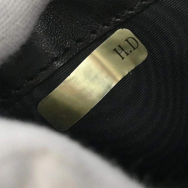 Pre Owned Chanel Black Lambskin Choco Bar Wallet