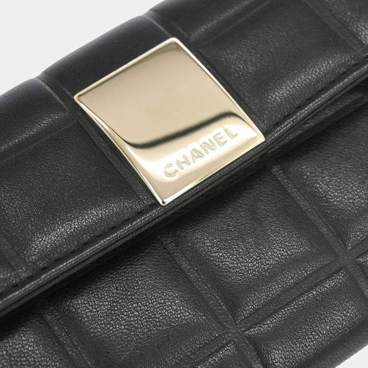 Pre Owned Chanel Black Lambskin Choco Bar Wallet
