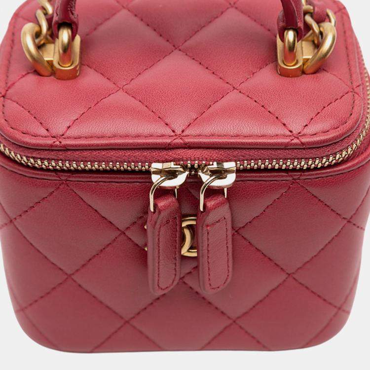 Pre Owned Chanel Red Mini CC Quilted Lambskin Top Handle Vanity Case With Chain