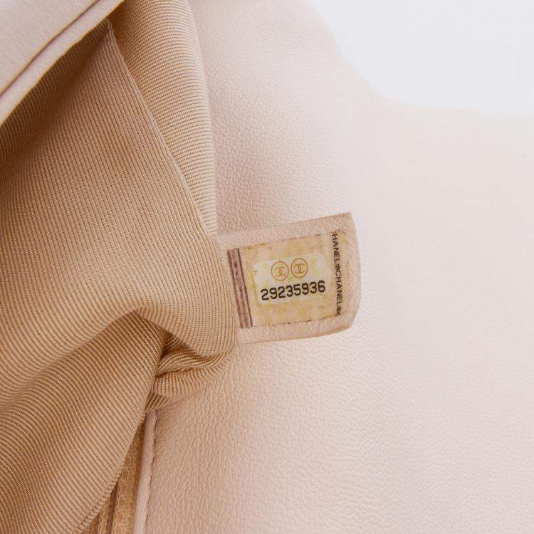 Pre Owned Chanel White Medium Lambskin 19 Flap