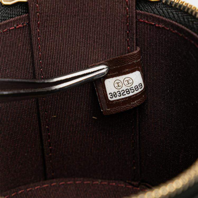 Pre Owned Chanel Quilted Lambskin Chain and Charm Vanity Case