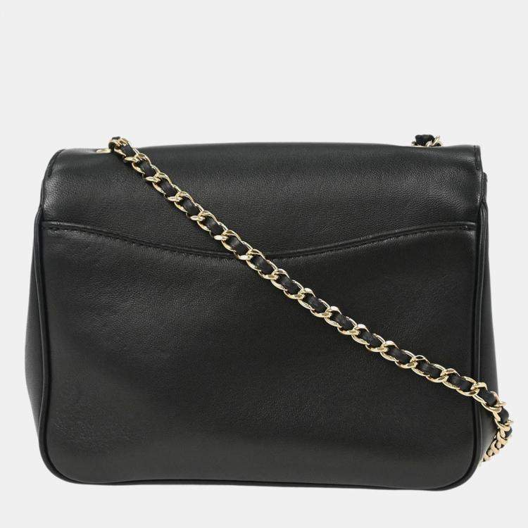 مملوكة مسبقًا Chanel Black Lambskin Shoulder Bag