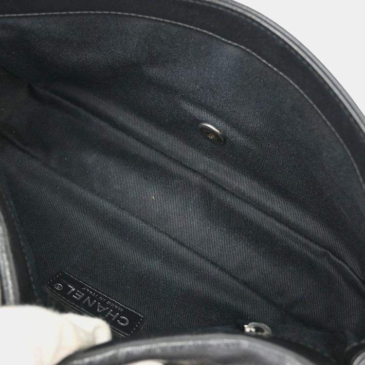 Pre Owned Chanel Black Calfskin Icon Shoulder Bag