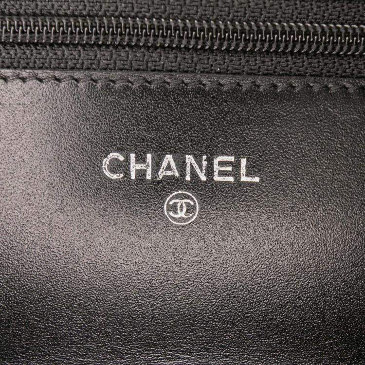 Pre Owned Chanel Black CC Caviar Wallet On Chain