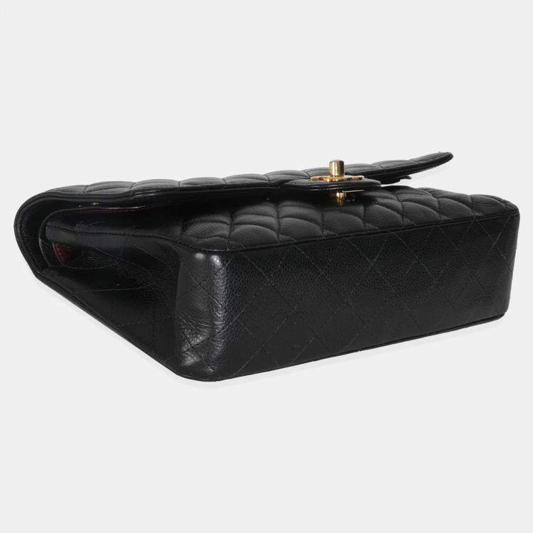 Pre Owned حقيبة شانيل كلاسيكية متوسطة بحجم ضخمة كافيار محشو أسود ذات رفرف مزدوج