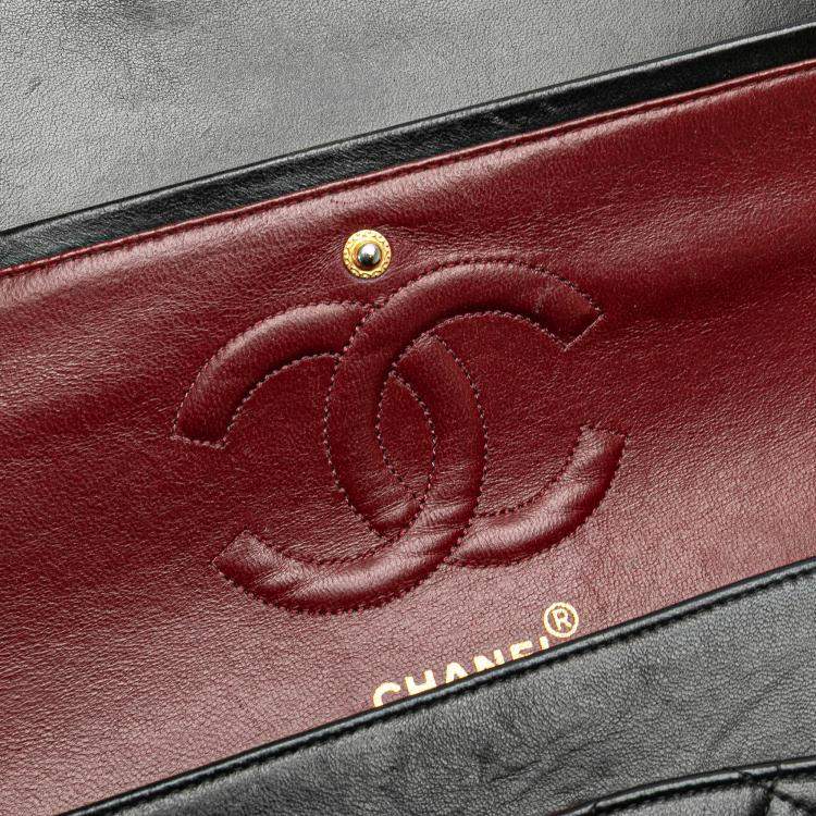 Pre Owned Chanel Black Medium Classic Lambskin Double Flap