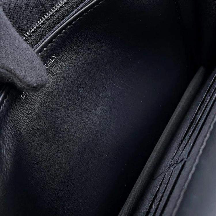 Pre Owned Chanel Cc Logo Chain Wallet Black Caviar Leather