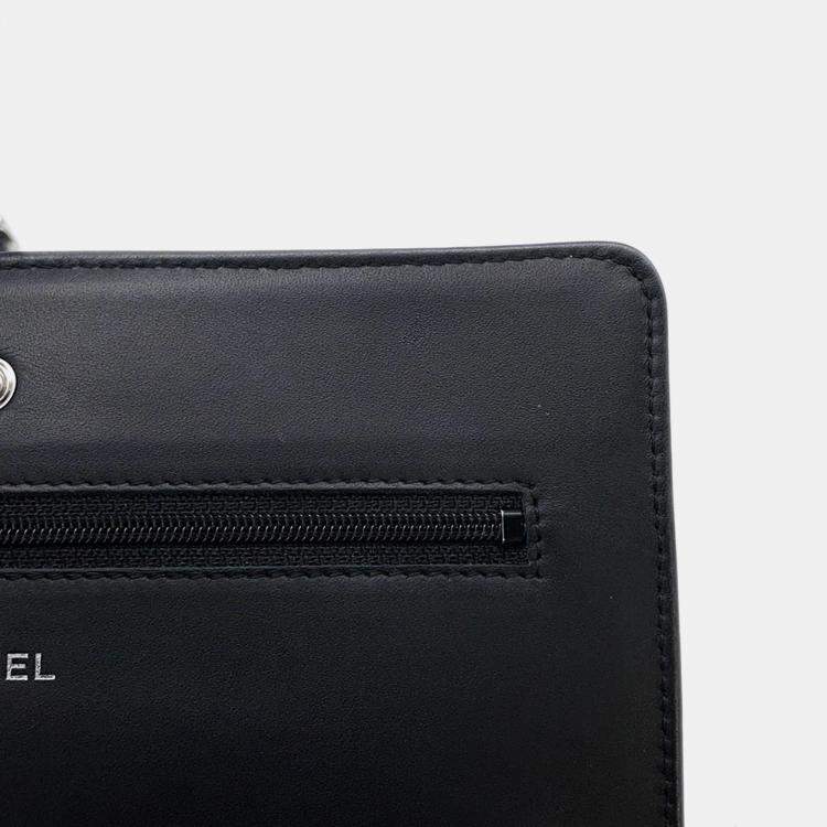 Pre Owned Chanel Cc Logo Chain Wallet Black Caviar Leather