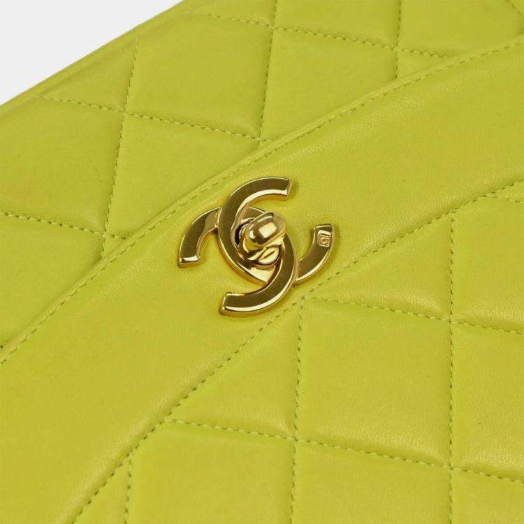 Pre Owned Chanel Light Green Lambskin Medium Diana Shoulder Bag