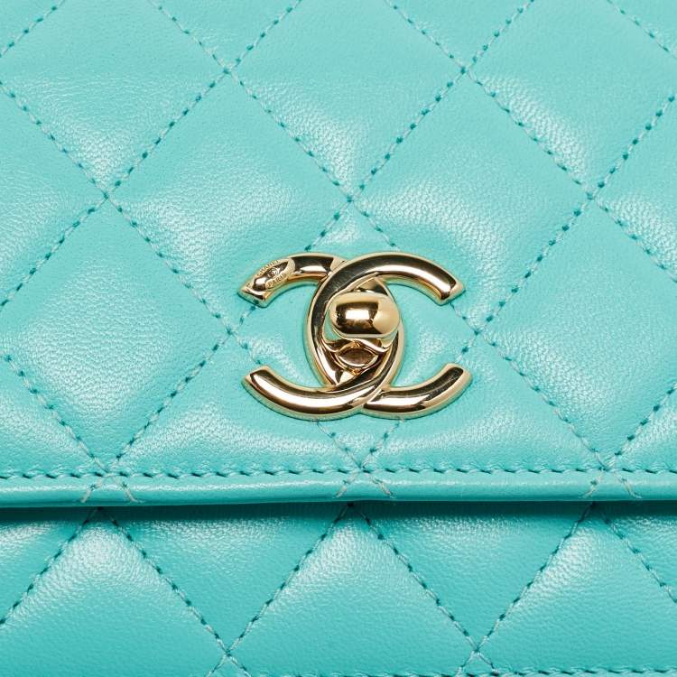 Pre Owned Chanel Turquoise Quilted Leather Trendy CC Wallet on Chain