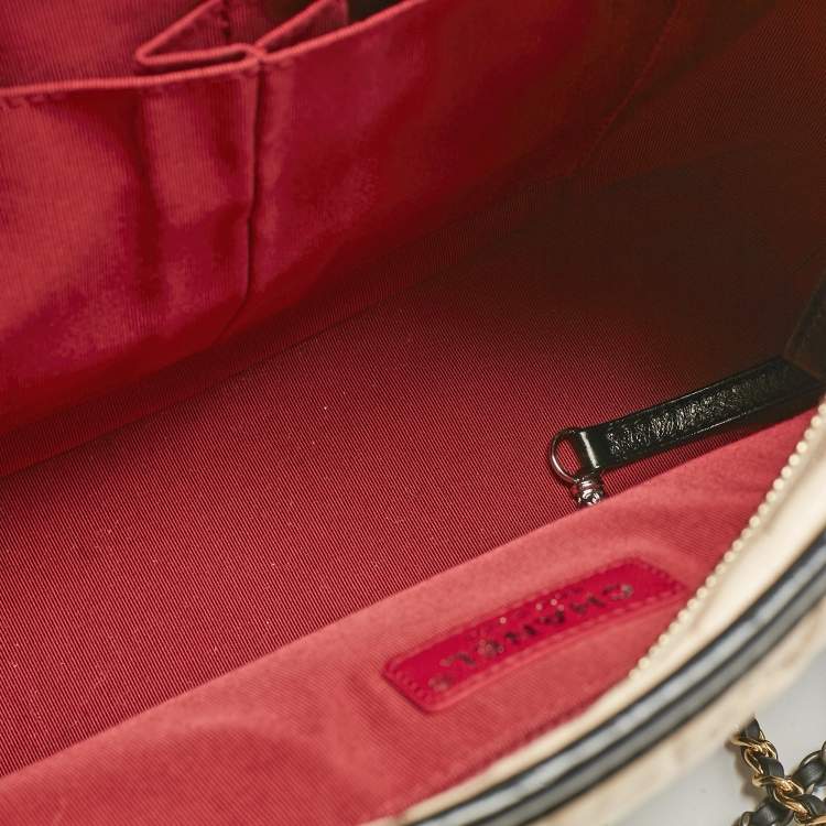 Pre Owned Chanel Beige/Black Quilted Aged Leather Medium Gabrielle Hobo