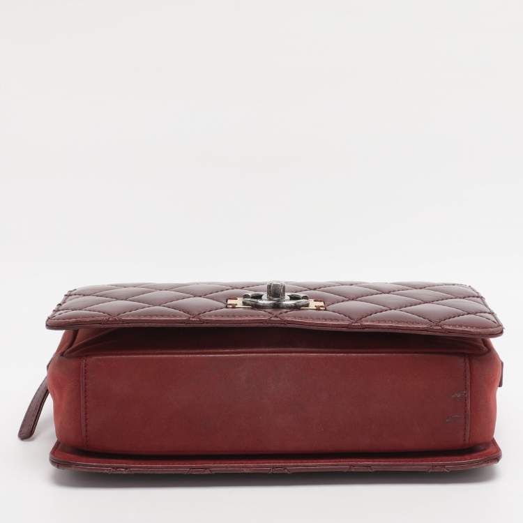 Pre Owned Chanel Burgundy Quilted Aged Leather Day Trip Flap Bag