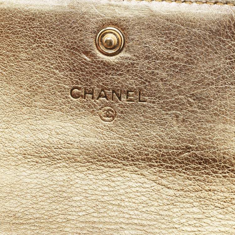 Pre Owned Chanel Gold Quilted Leather Boy Flap Wallet