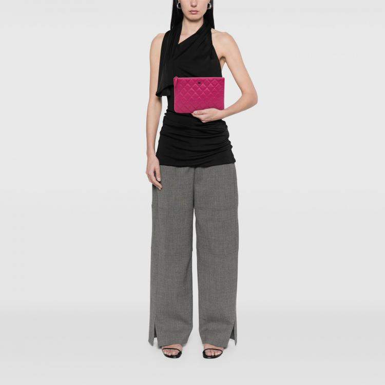 Pre Owned Chanel Pink Small Quilted Caviar O Case Clutch