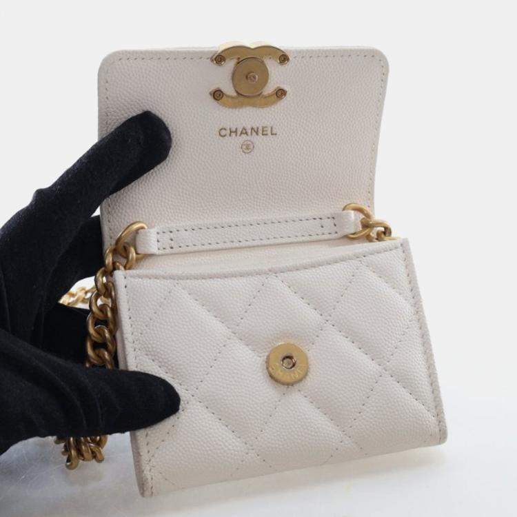 Pre Owned Chanel Mini Caviar Quilted On Chain Clutch