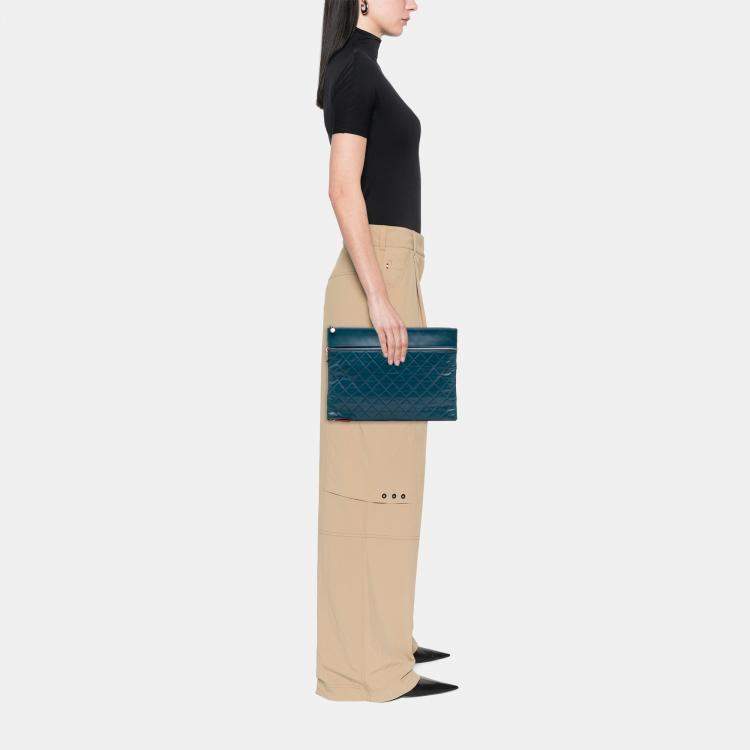 Pre Owned Chanel Blue CC Quilted Lambskin Multi Zip Clutch