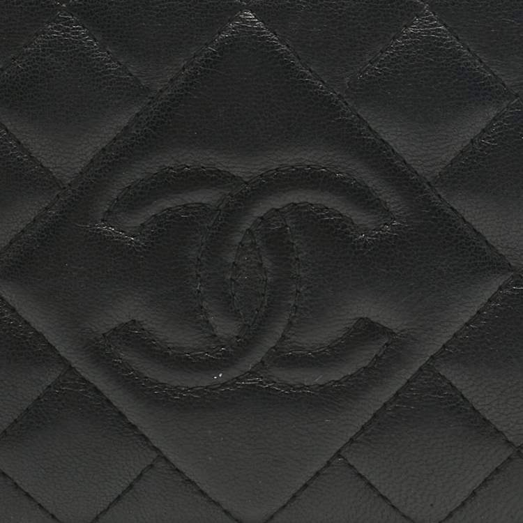Pre Owned Chanel Black Quilted Leather CC Bifold Wallet