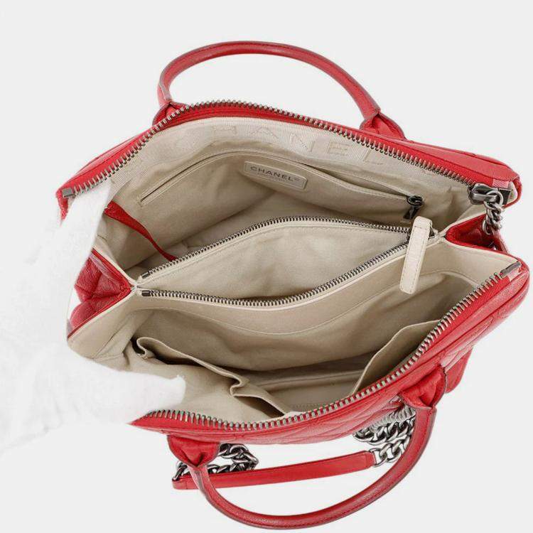 Pre Owned Chanel Matelasse 2Waybag Red Leather