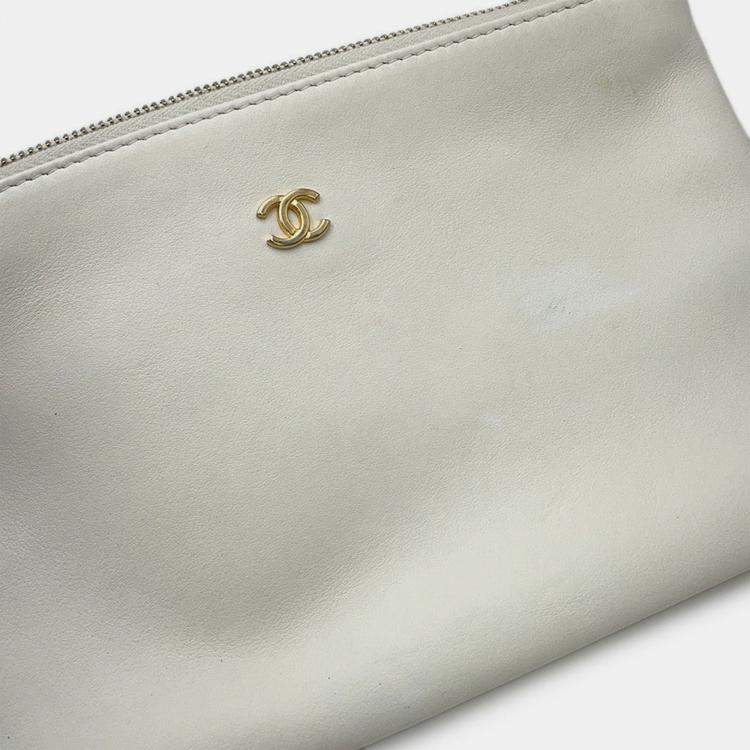 Pre Owned Chanel Deauville Line 2Waybag White Leather Size Mm