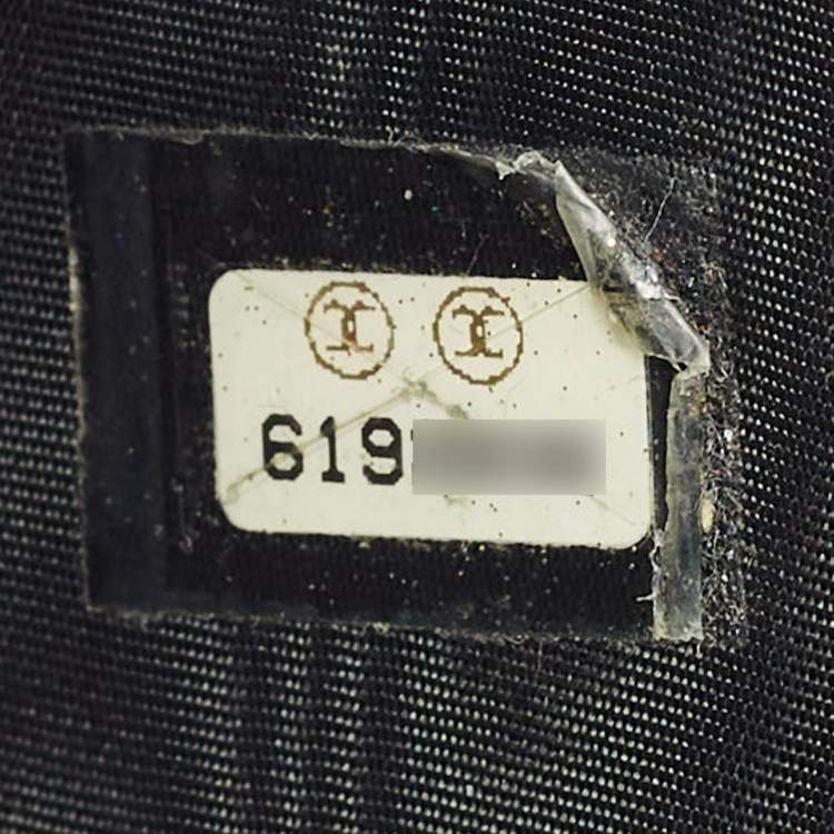 Pre Owned Chanel Black Caviar Leather CC Timeless Trifold Wallet