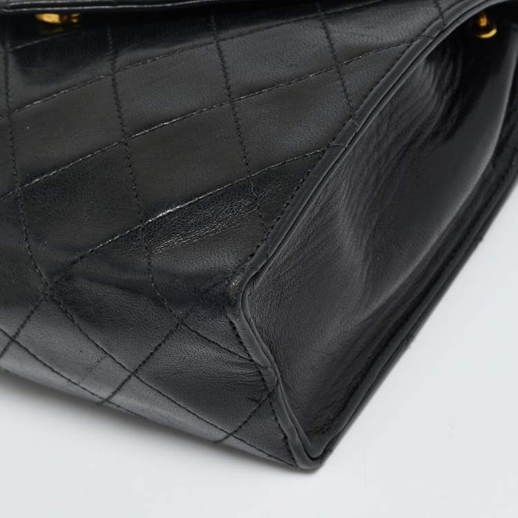 Pre Owned Chanel Black Quilted Leather Vintage CC Square Flap Bag 