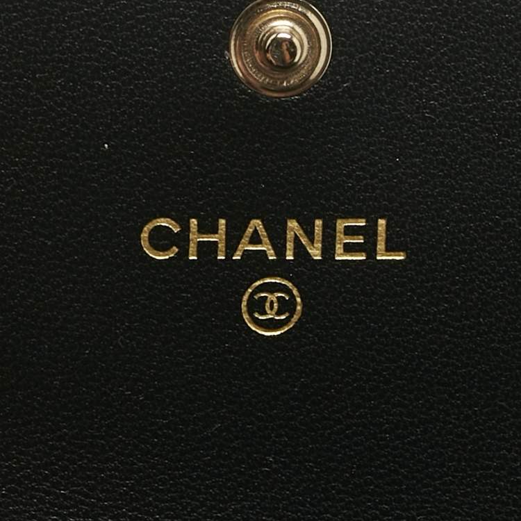 Pre Owned Chanel Black Quilted Leather CC Pearl Flap Wallet