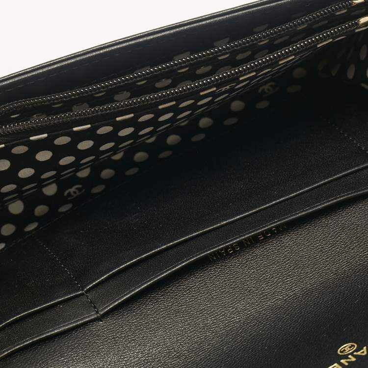 Pre Owned Chanel Black Quilted Leather CC Pearl Flap Wallet
