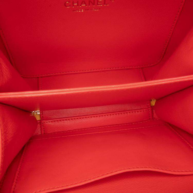 Pre Owned Chanel Multicolor Small Tricolor Caviar CC Filigree Vanity Case