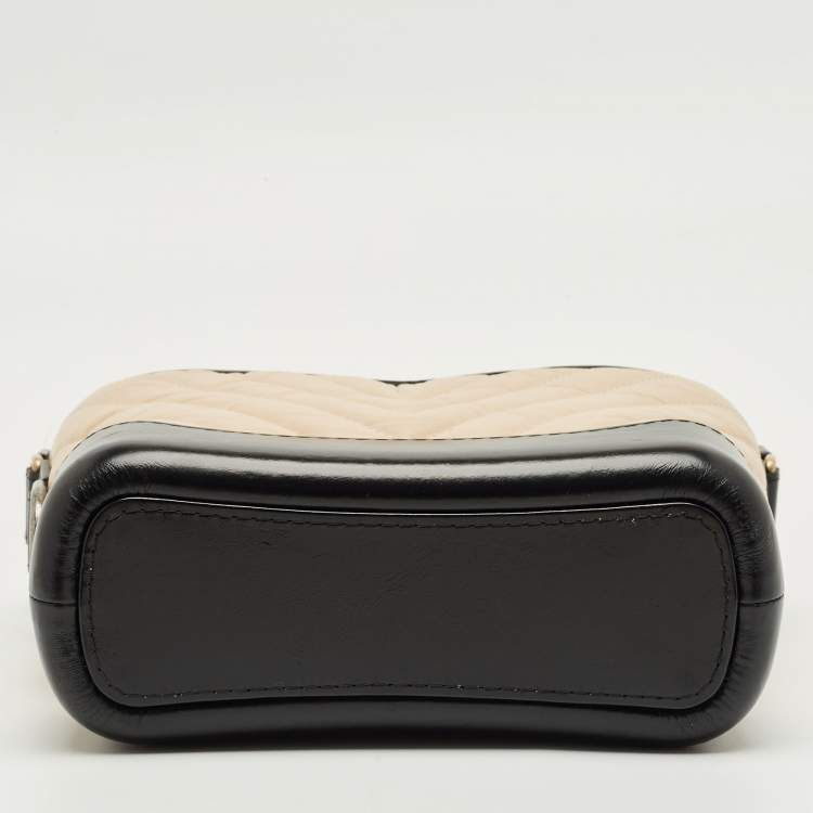 Pre Owned Chanel Beige/Black Quilted Aged Leather Small Gabrielle Hobo