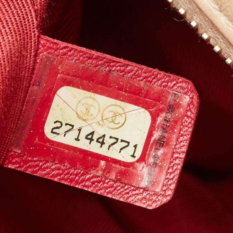 Pre Owned Chanel Beige/Black Quilted Aged Leather Small Gabrielle Hobo